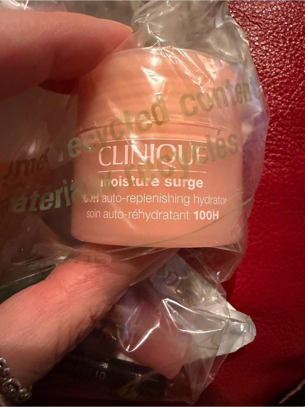 Clinique Moisture Surge Pink Skincare Gift Set - Picture 5 of 8